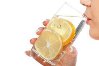 woman-drinking-water-with-lemon-3