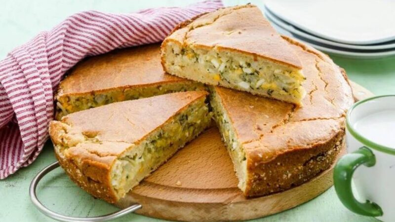 Заливной пирог с рыбой и рисом 